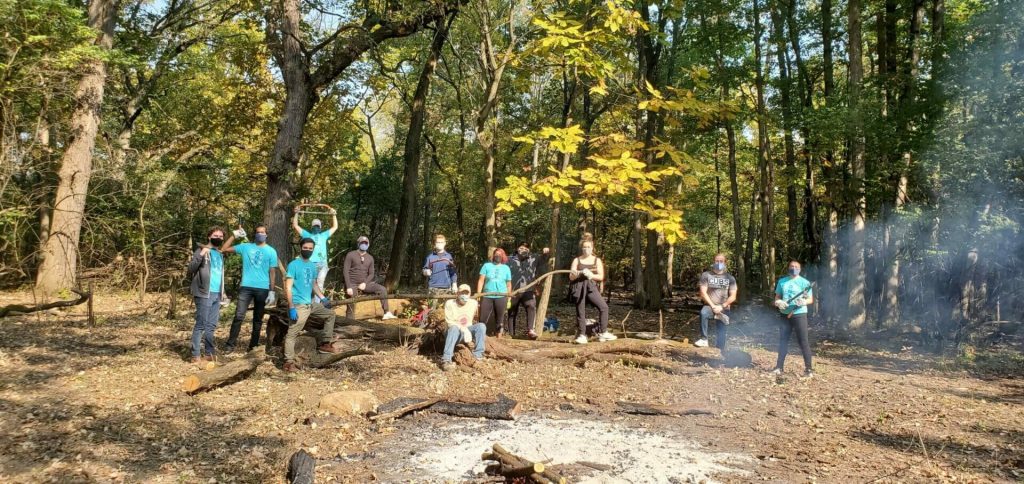 Fusion Cares park clean up group photo